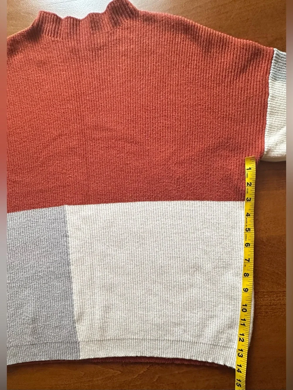 Roolee•colorblock mock-neck sweater•large•viscose blend•rust orange/cream/gray